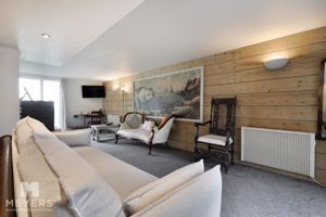 Photo 8- click for photo gallery